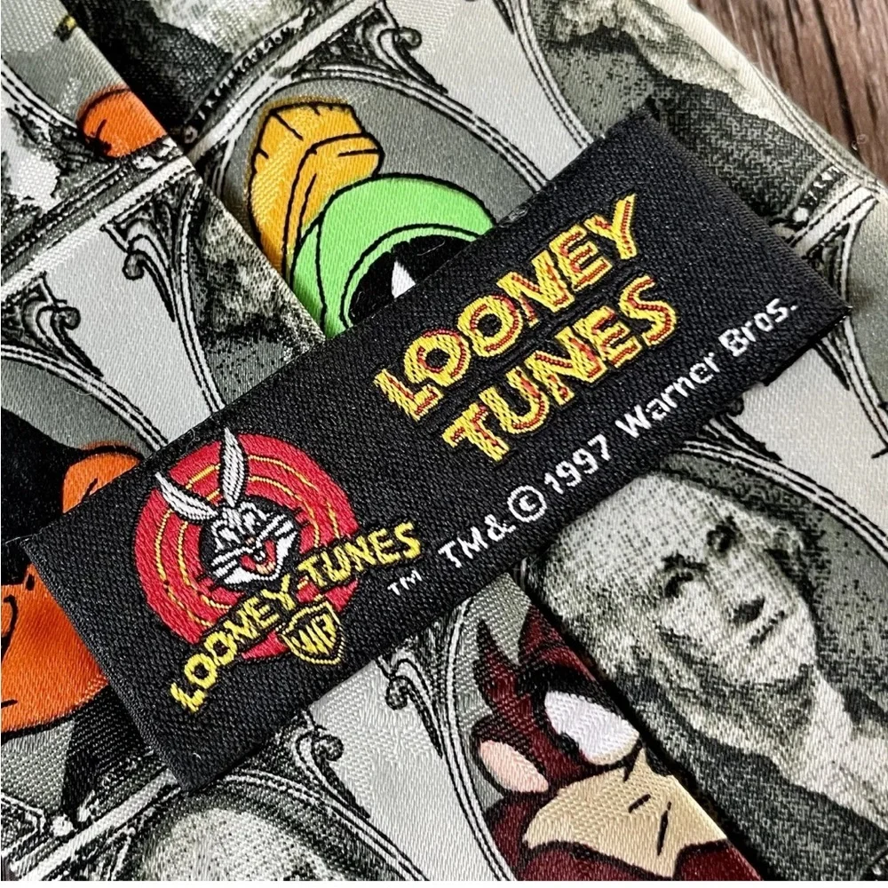 Warner Bros. Looney Tunes Money Dollar Bill Tie Bugs Bunny Taz Daffy Marvin
